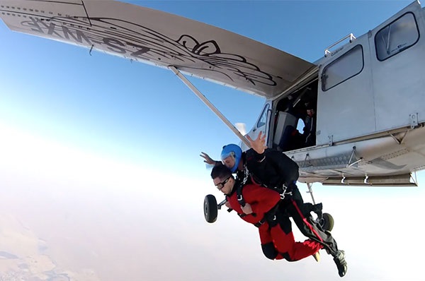 Go skydiving with Johannesburg Skydiving Club